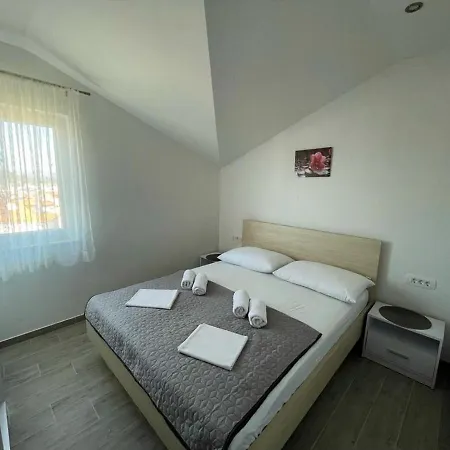 Kostelic Apartment Murter