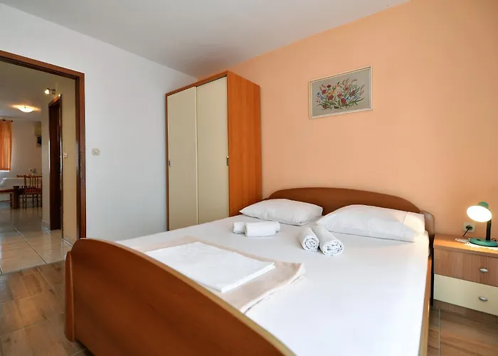 Kostelic Apartment Murter